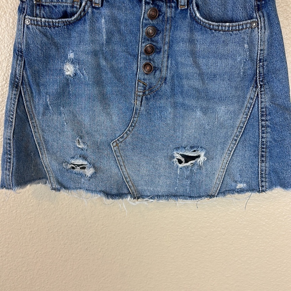 FREE PEOPLE BUTTON FLY DISTRESSED DEMIN JEAN MINI SKIRT - Picture 2 of 7